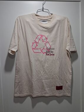 CHNGE Cream Tee with Pink Recycle Graphic M